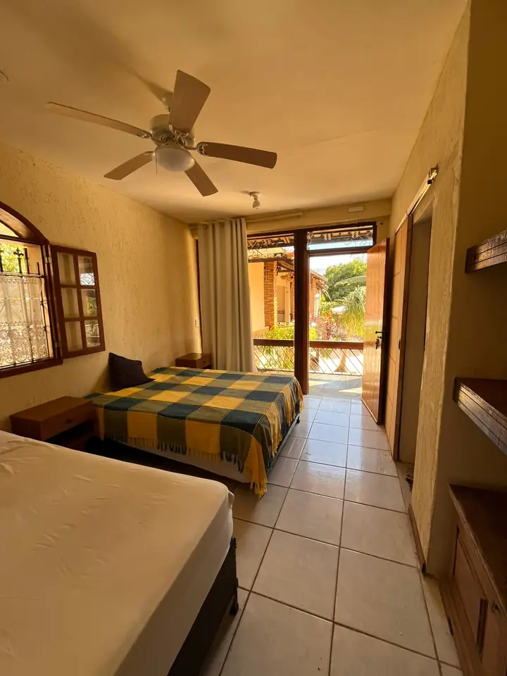Quarto externo de frente para a piscina